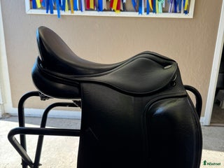 Sadlar hästutrustning till salu: Tekna Letek i Skivarp - Annons 2