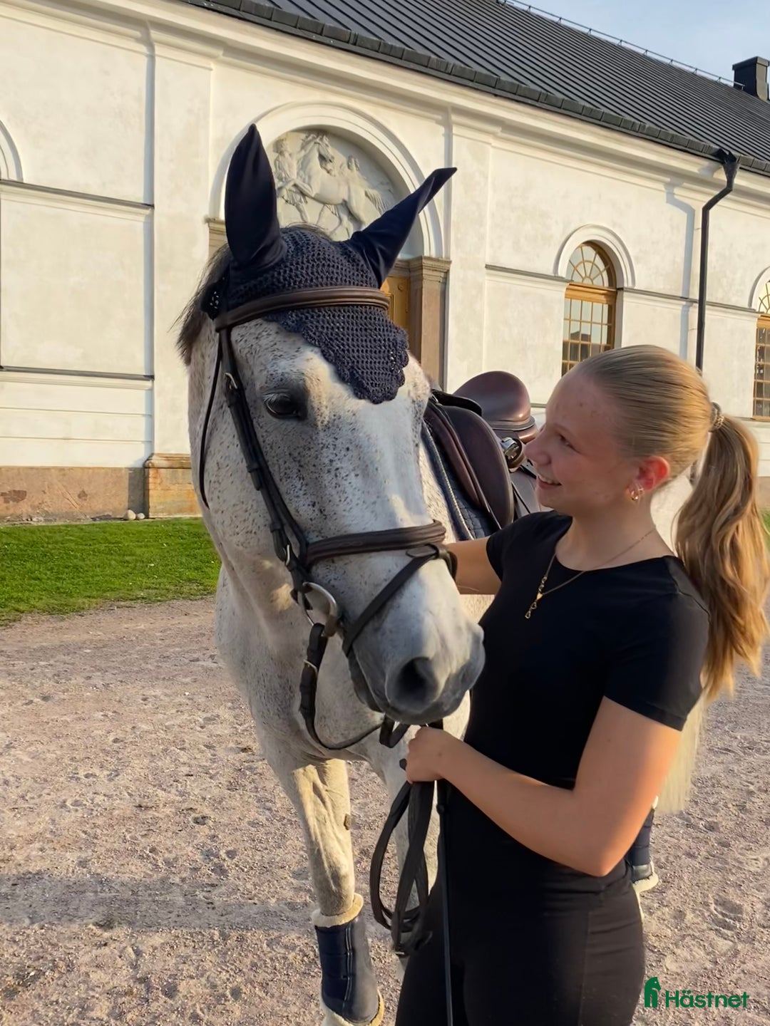 Galleribild {{count}}