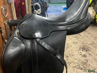 Sadlar hästutrustning till salu: Jätteskön hoppsadel pedant skött i Nykvarn - Annons 13