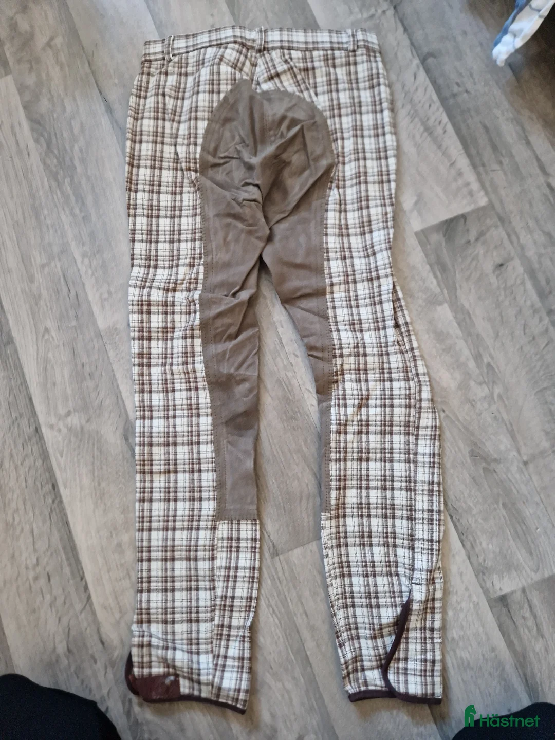 Ridbyxor ryttarutrustning till salu: helskodda ridbyxor i Hallstahammar - Annons 2