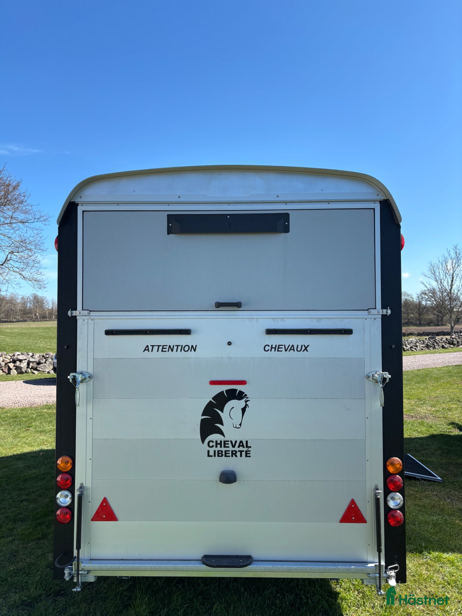 Hästtransporter  fordon & transport till salu: Cheval Maxi3 - Annons 4