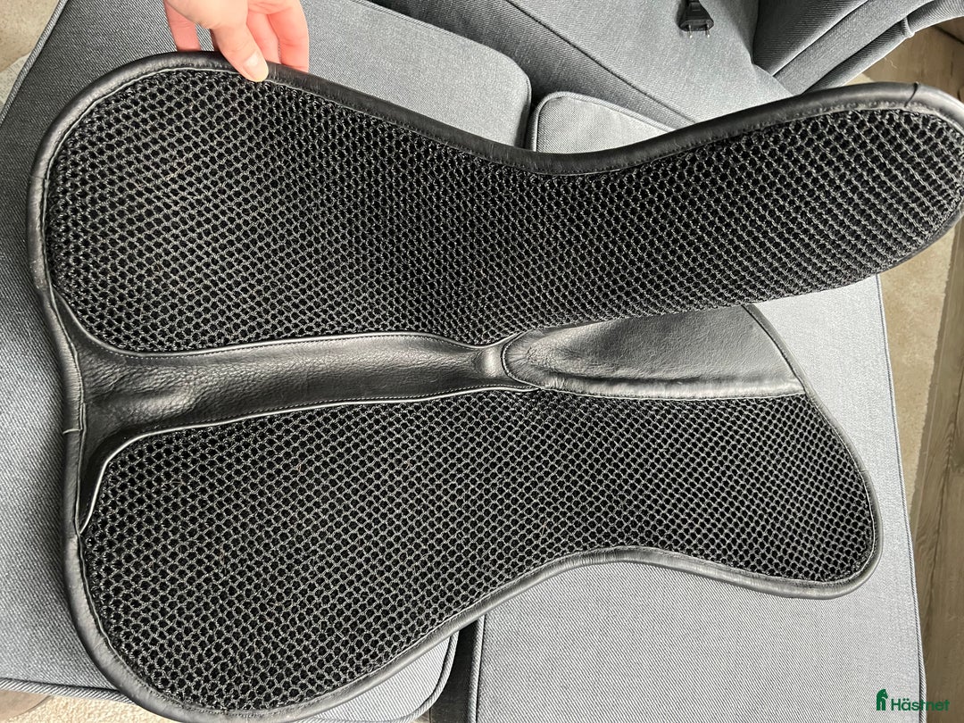 Sadeltillbehör hästutrustning till salu: Antares pad i Borlänge - Annons 3