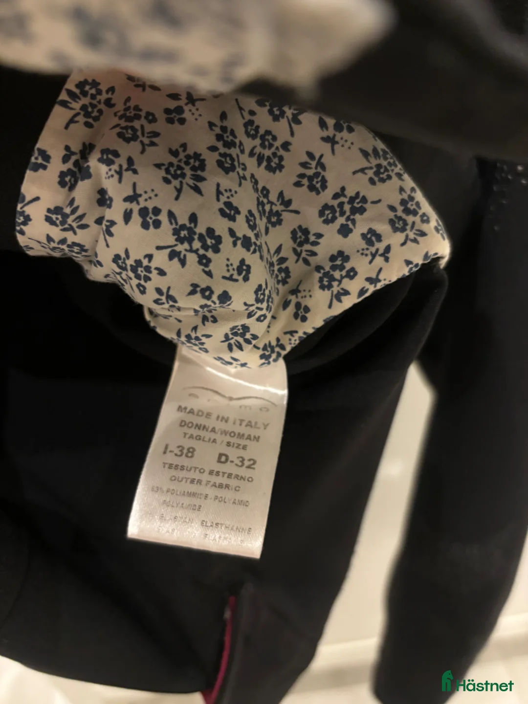 Jackor & Kavajer ryttarutrustning till salu: Animo kavaj med stjärnor i strass - Annons 5