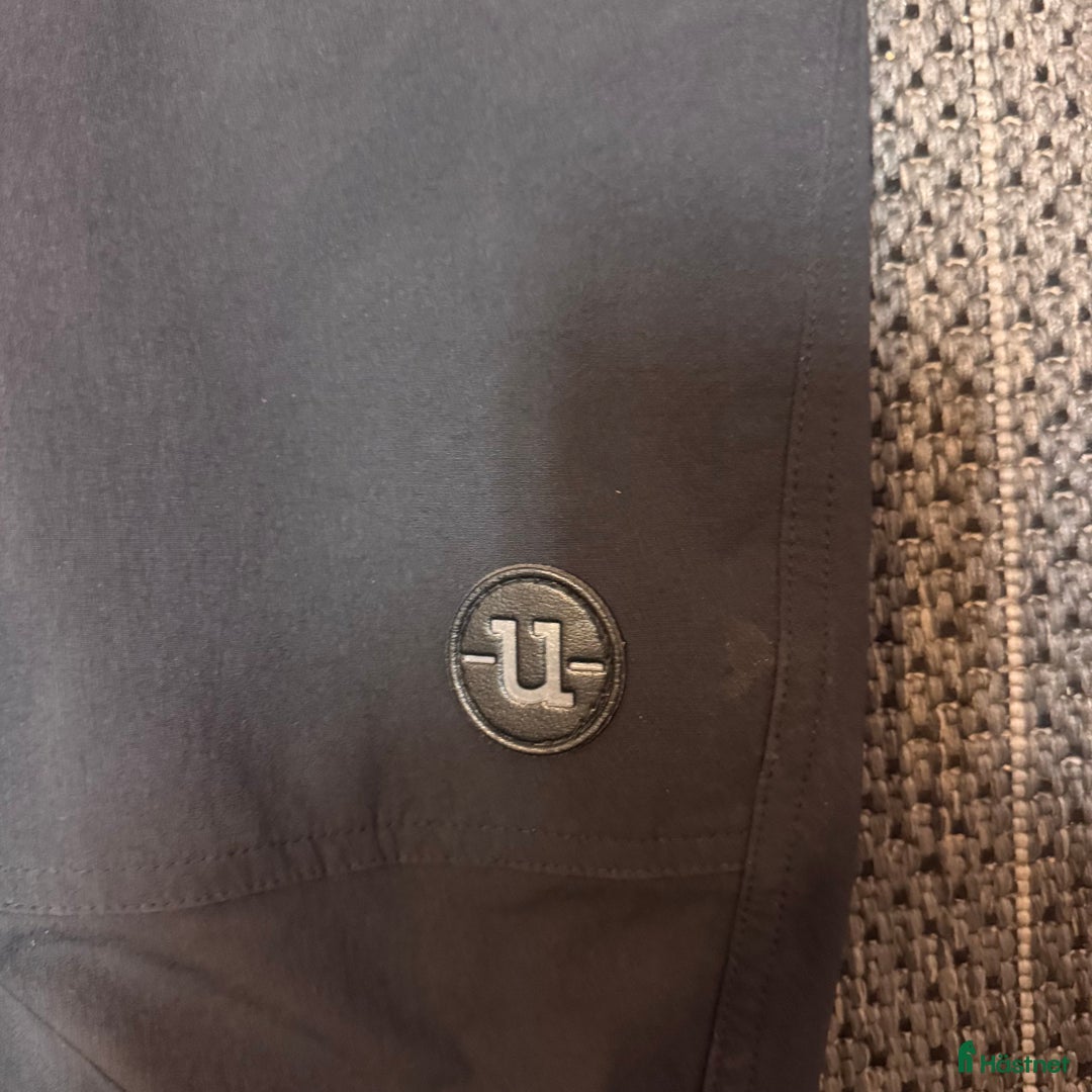 Ridbyxor ryttarutrustning till salu: Uhip Grå i Tollered - Annons 3