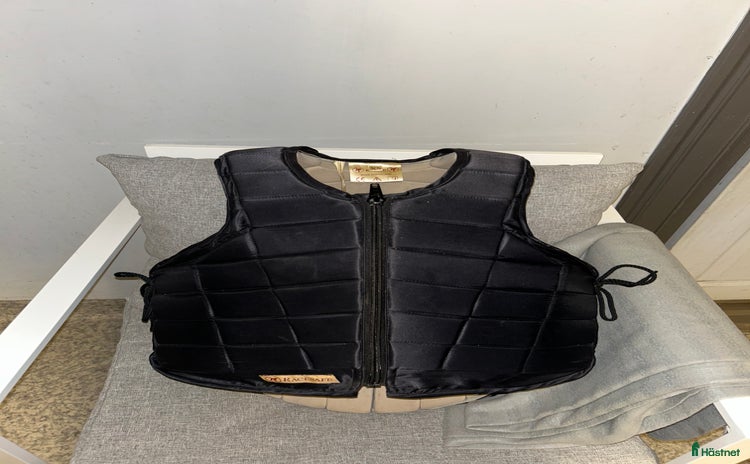 Säkerhetsvästar ryttarutrustning till salu i Ramsele - Annons 11