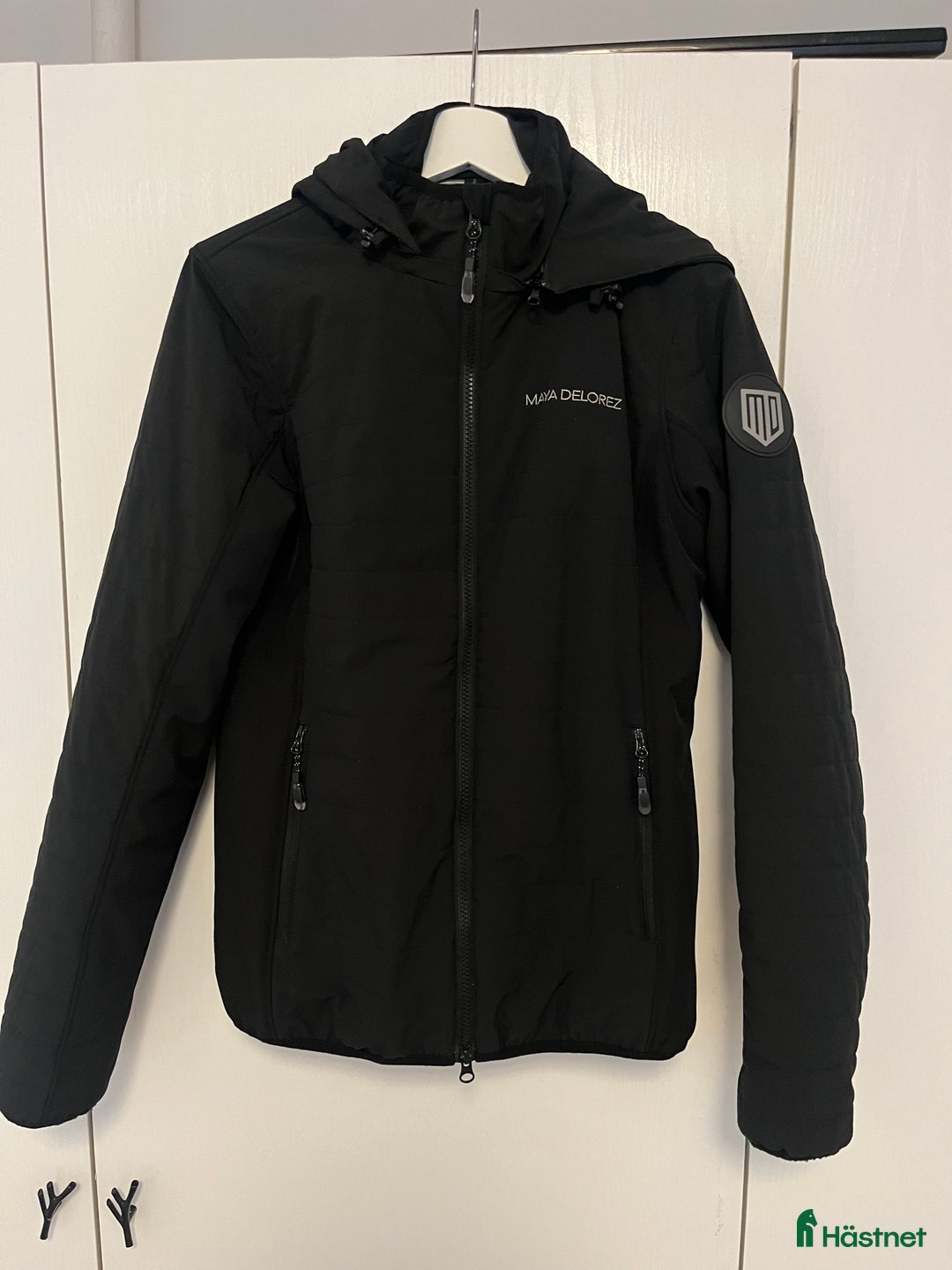 Jackor & Kavajer ryttarutrustning till salu: Maya delorez jacka  i Kolbäck - Annons 1