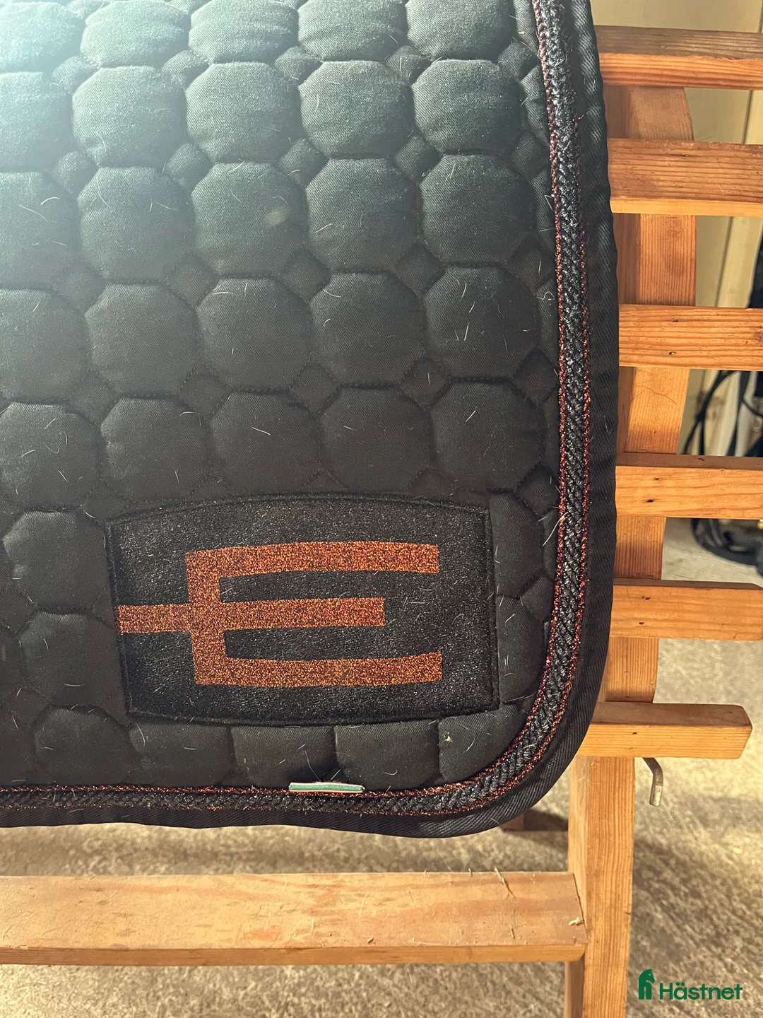 Schabrak & Vojlockar hästutrustning till salu: equiline - Annons 1