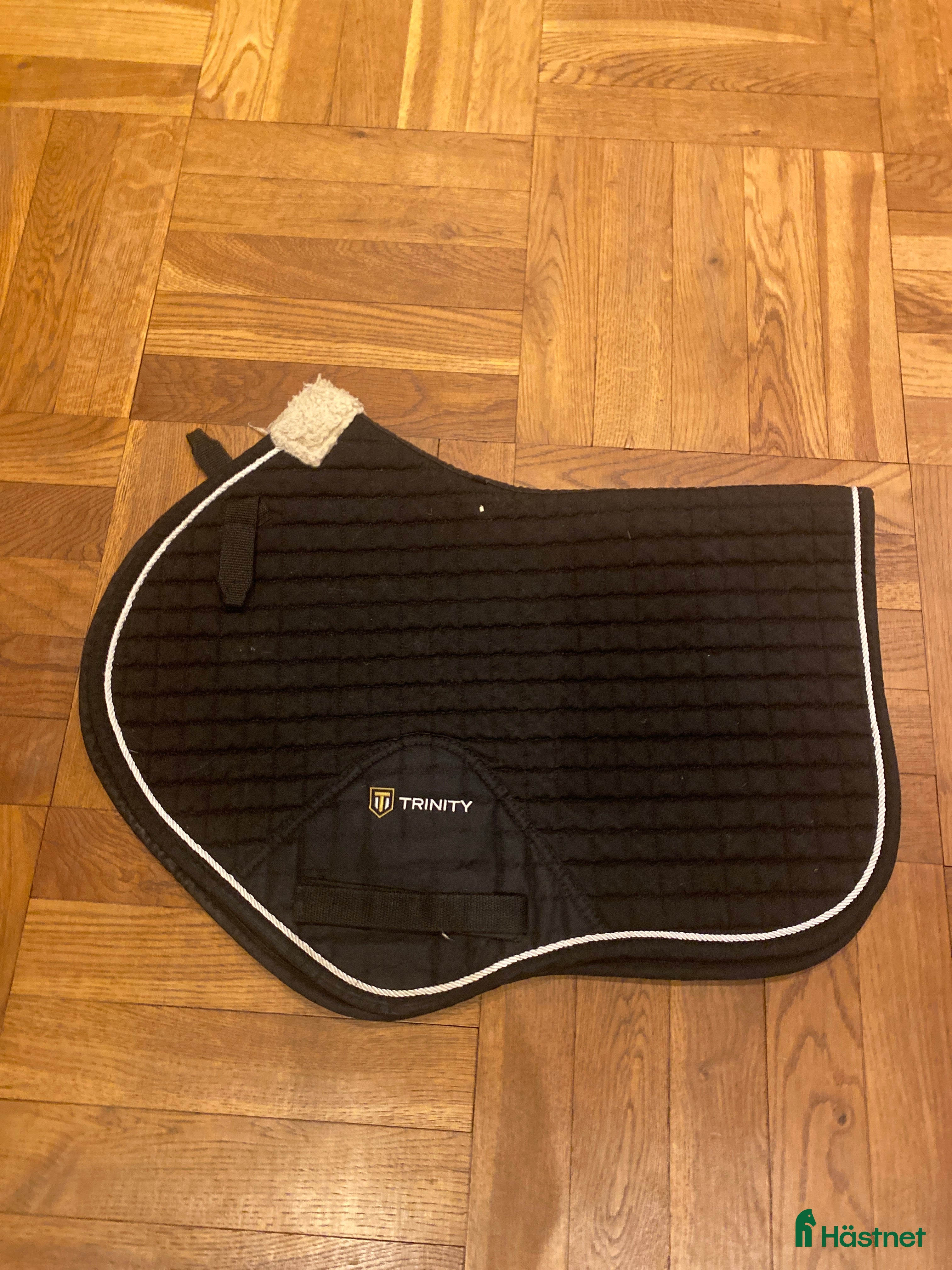 Sadeltillbehör hästutrustning till salu: Fint Schabrak stl ponny  i Halmstad - Annons 22