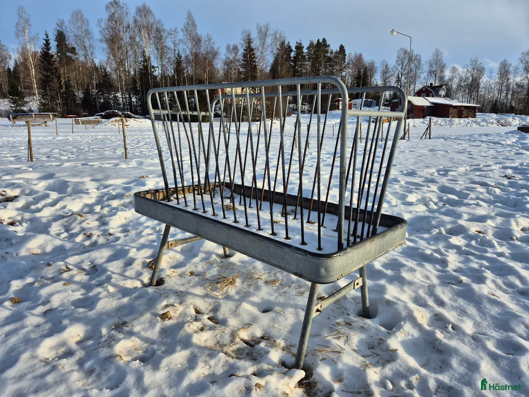 Stallinredning, stängsel & gård övrig utrustning till salu: Foderhäck i Sunne - Annons 1