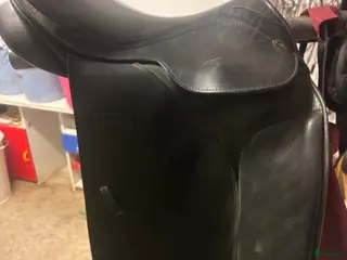 Sadlar hästutrustning Kentaur sadel 17” - Annons 1