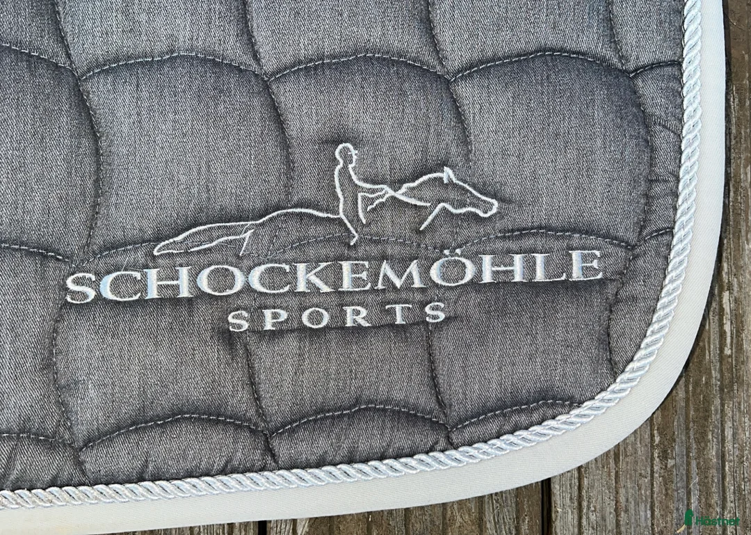 Schabrak & Vojlockar hästutrustning till salu: Schockemöhle schabrak i Vallentuna - Annons 2