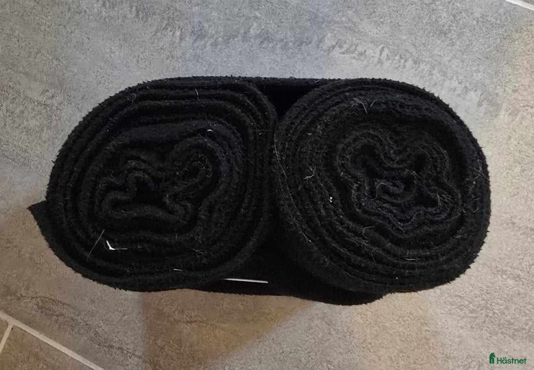 Övrig Hästutrustning hästutrustning till salu: Fleecelindor  i Ekerö - Annons 1