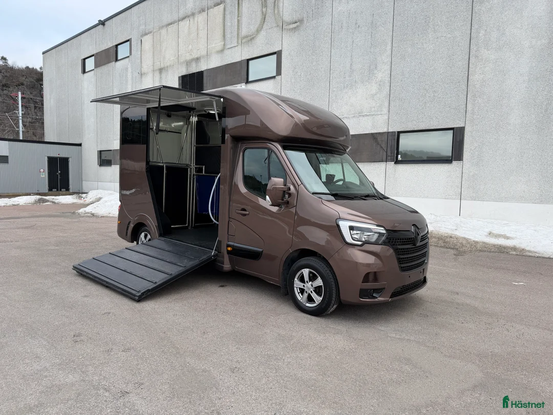 Hästlastbilar  fordon & transport till salu: Nybyggd Hästbuss med V-Galler i Partille - Annons 13