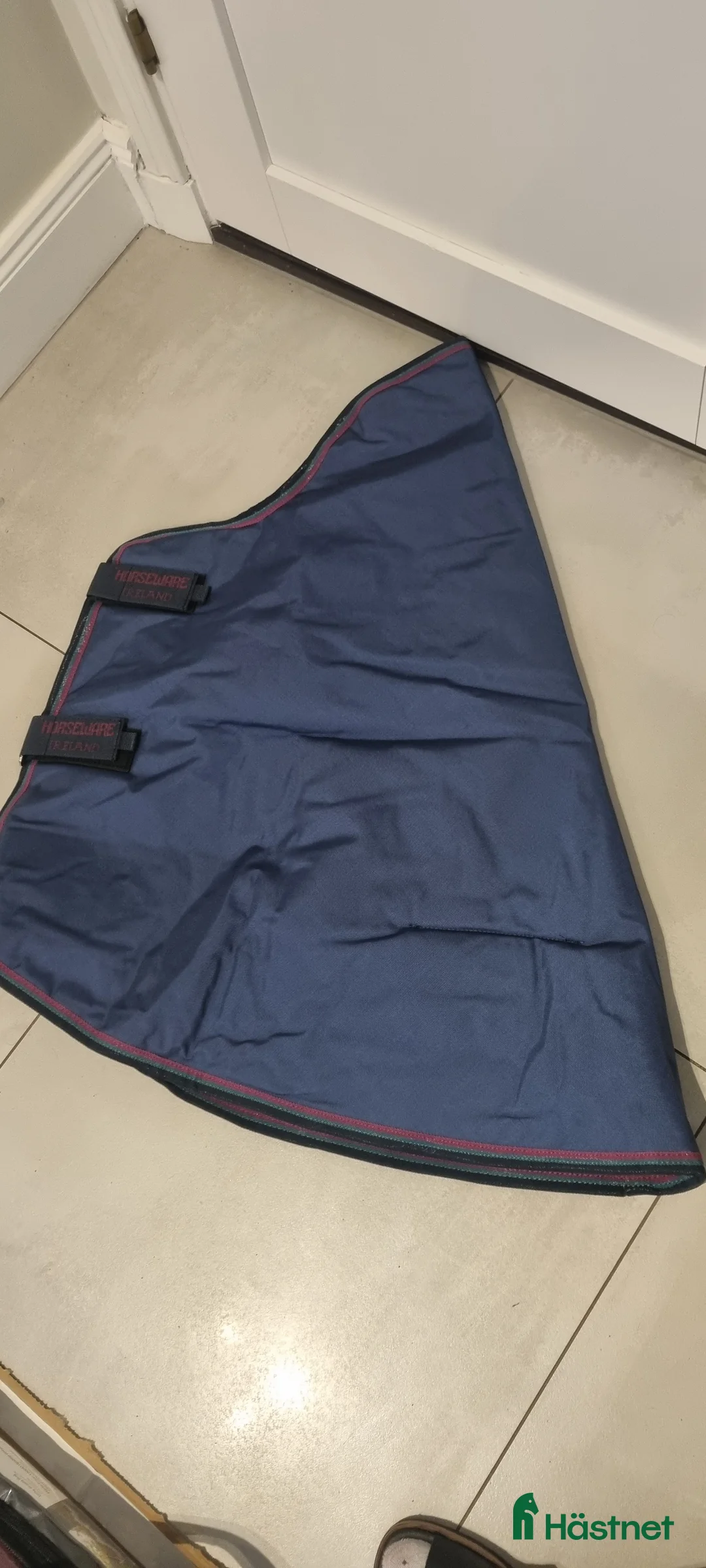 Täcken hästutrustning till salu: 150g hals till Horseware Rambo utetäcken, stl M  i Södertälje - Annons 1
