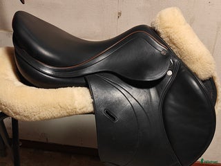 Sadlar hästutrustning till salu: Välvårdad Equipe Expression i Töreboda - Annons 23