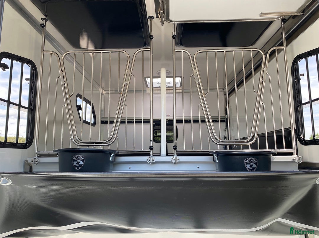 Hästlastbilar  fordon & transport till salu: PARAGAN EXCELSION 5 - 5 säten med låg skatt!  i Köping - Annons 6