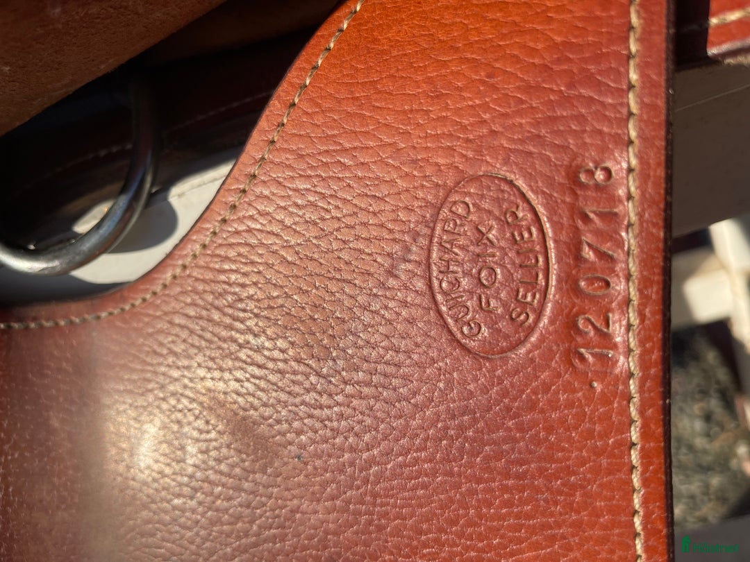 Sadlar hästutrustning till salu: Fransk handgjord sadel i Järvsö - Annons 5