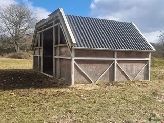 Stallinredning, stängsel & gård övrig utrustning till salu: Flyttbar ligghall - Annons 2