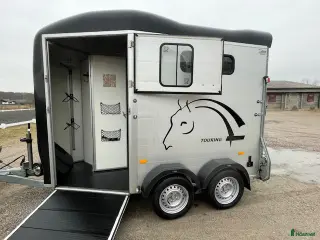 Hästtransporter fordon & transport till salu: Fronturlastning och sadelkammare! - Annons 18