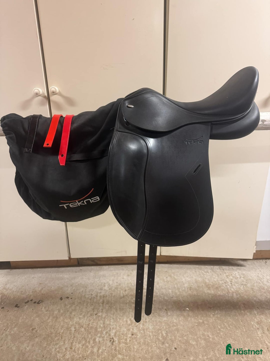 Sadlar hästutrustning till salu: Tekna S-line dressyr 16,5 tum i Bollebygd - Annons 1