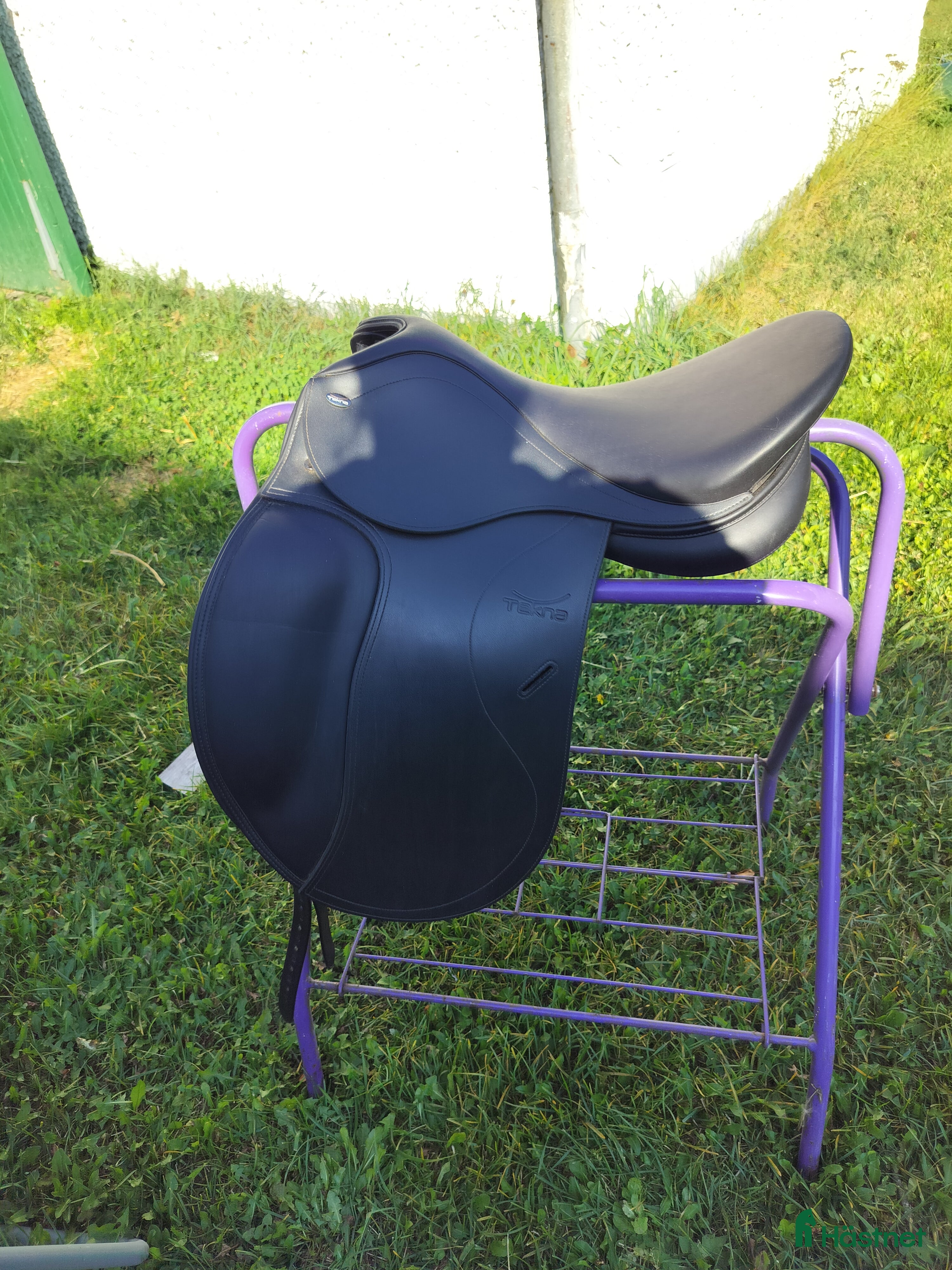 Sadlar hästutrustning till salu: Tekna dressyrsadel PRISSÄNKT i Falkenberg - Annons 3