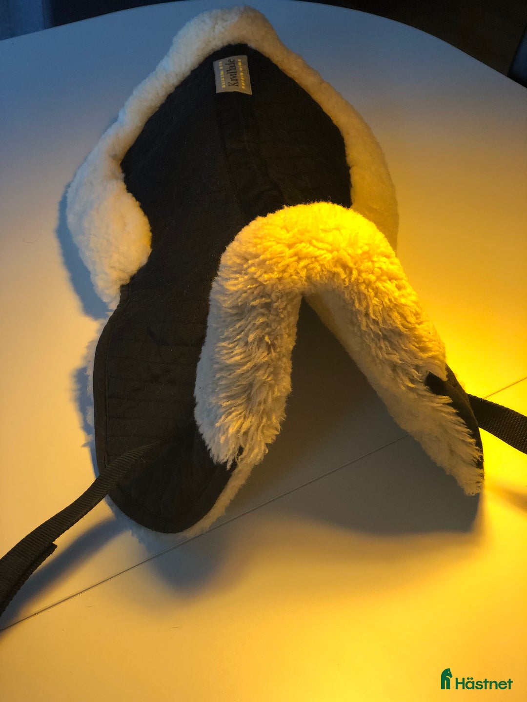 Sadeltillbehör hästutrustning till salu: Kavalkade fårskinnspad i Uppsala - Annons 3