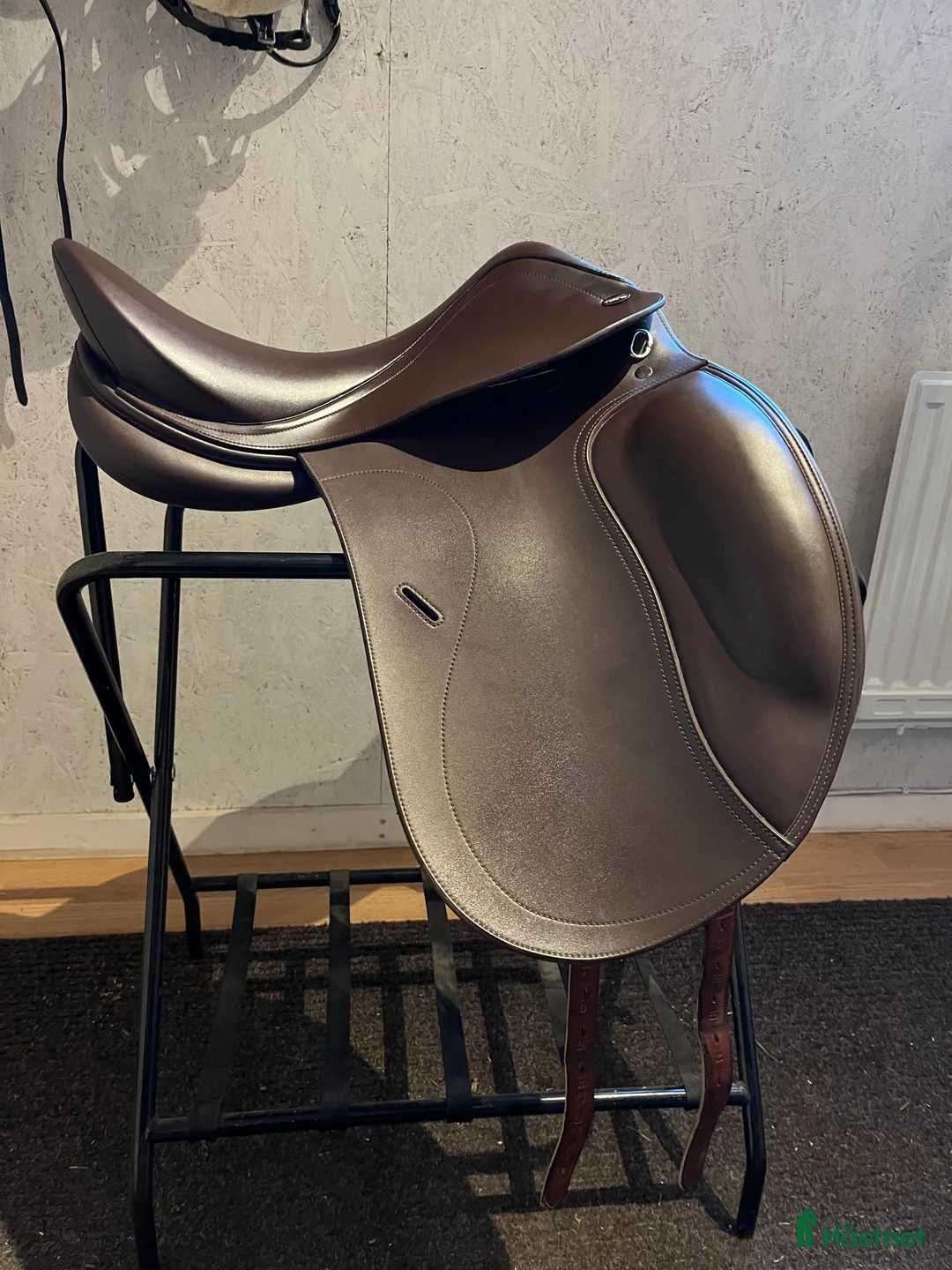 Sadlar hästutrustning till salu: Tekna dressyrsadel 17” i Brunflo - Annons 2