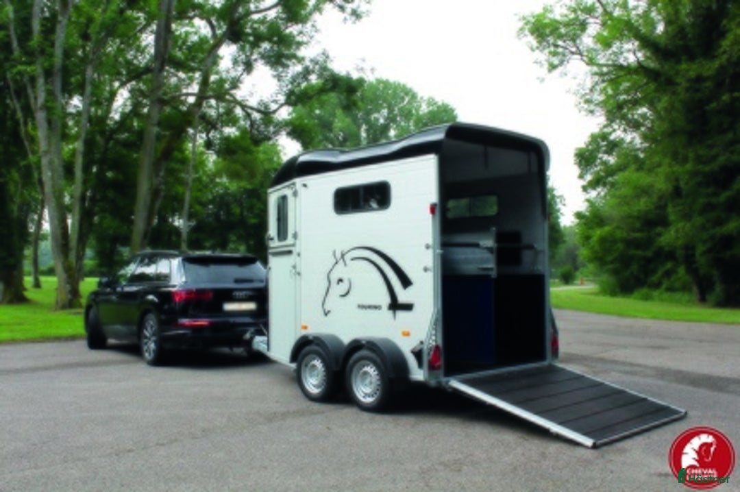 Hästtransporter  fordon & transport till salu: Cheval Liberté Touring Country med fronturlastning i Harestad - Annons 2