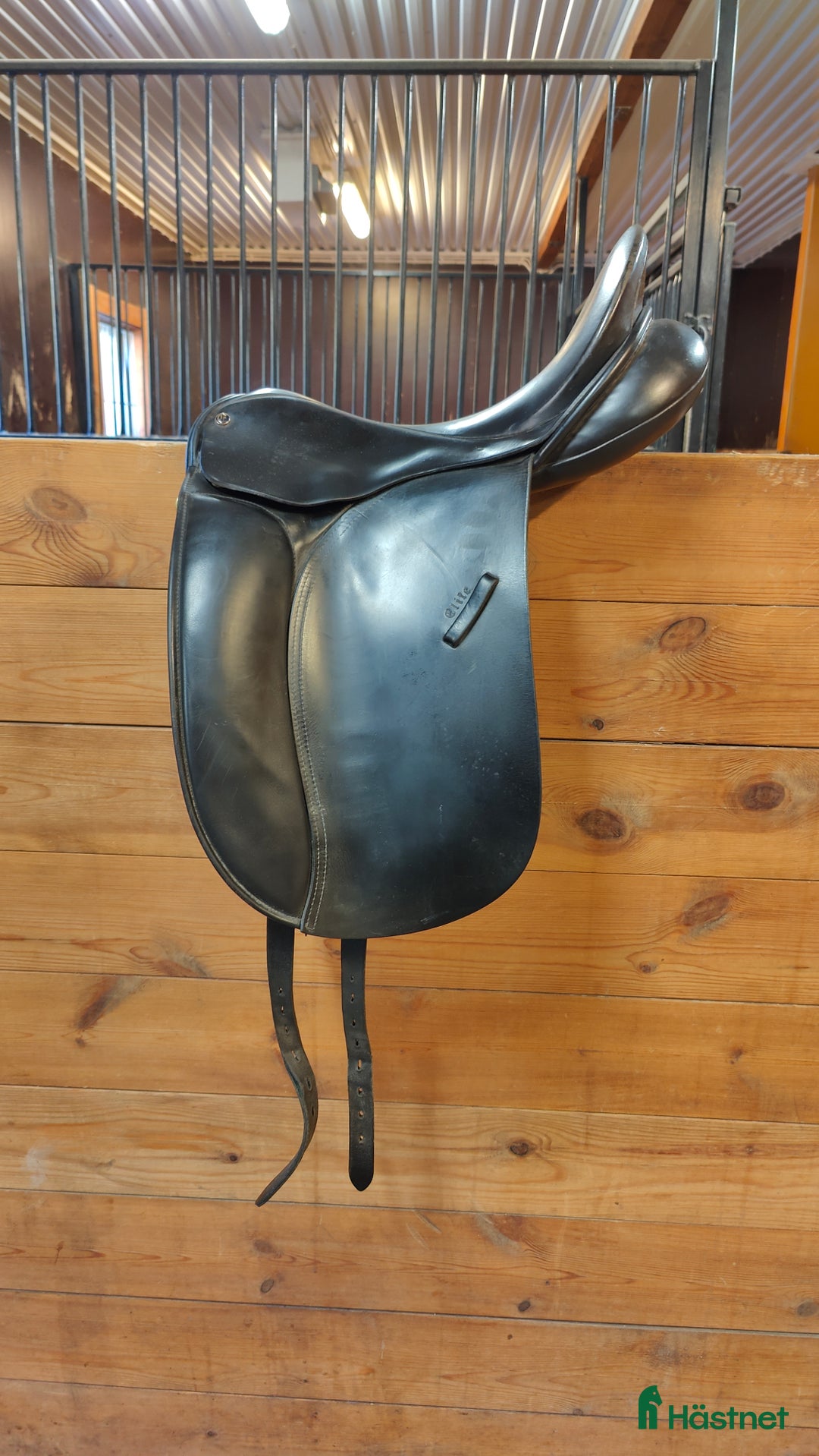Sadlar hästutrustning till salu: Wellington Elite dressyrsadel  i Skellefteå - Annons 1