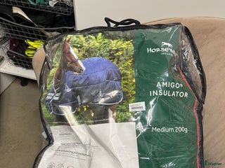 Täcken hästutrustning till salu: Knappt använt Amigo Insulator i Skogås - Annons 5