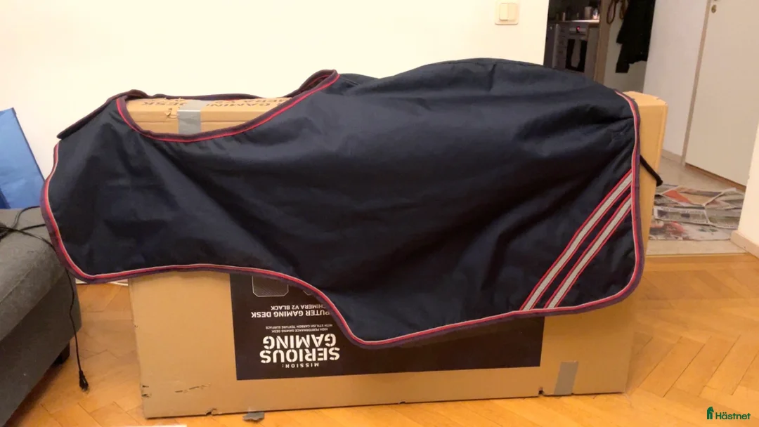 Täcken hästutrustning till salu: Stort parti hästsaker och 2 hjälmar i Borås - Annons 16