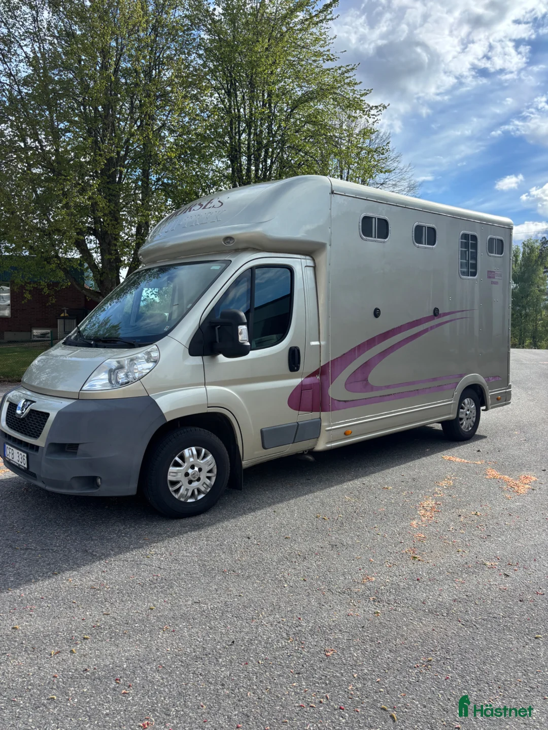 Hästlastbilar  fordon & transport till salu: Fin b-kortslastbil - Annons 1