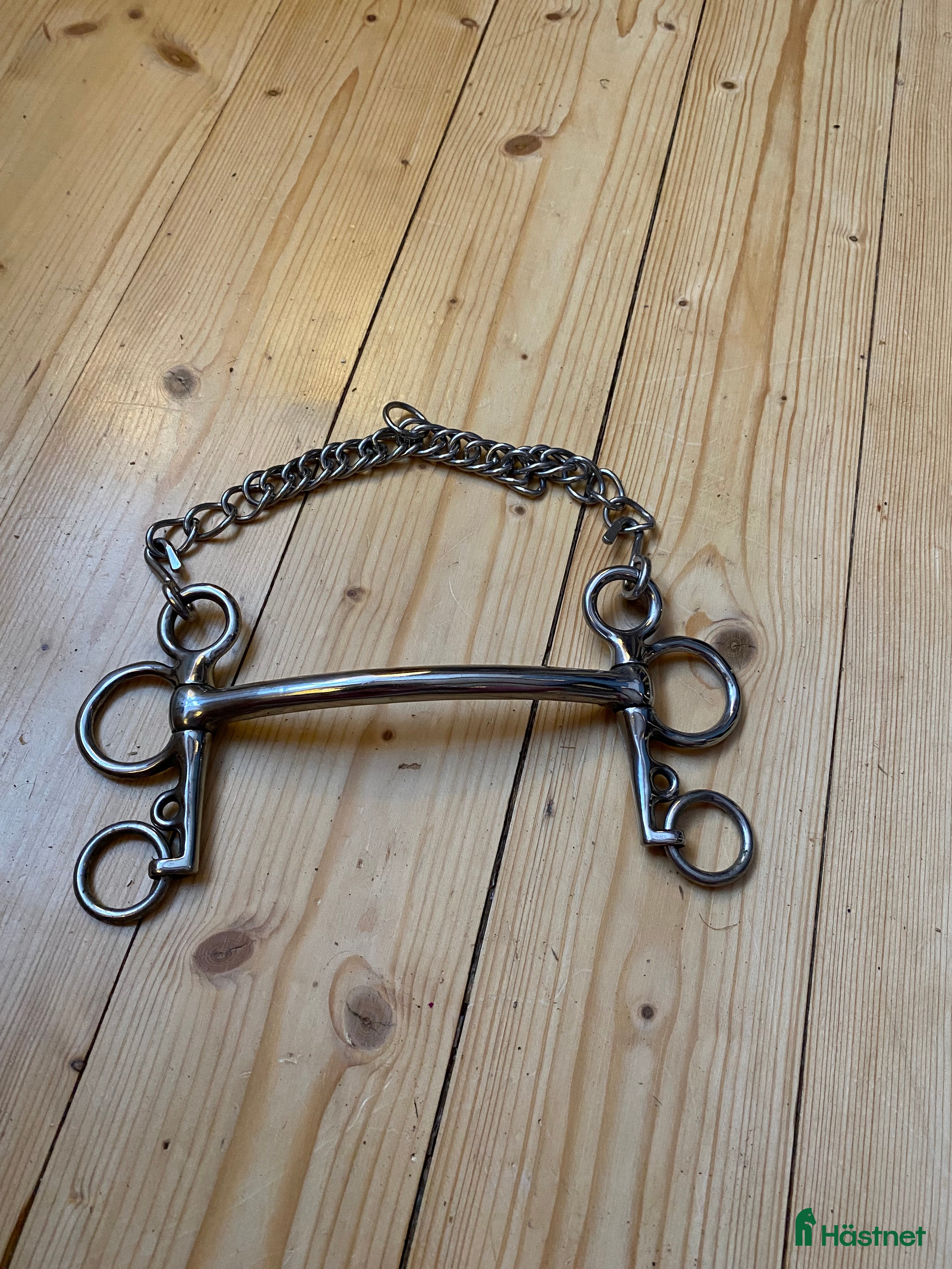 Bett hästutrustning till salu: Babypelham i Mölltorp - Annons 6