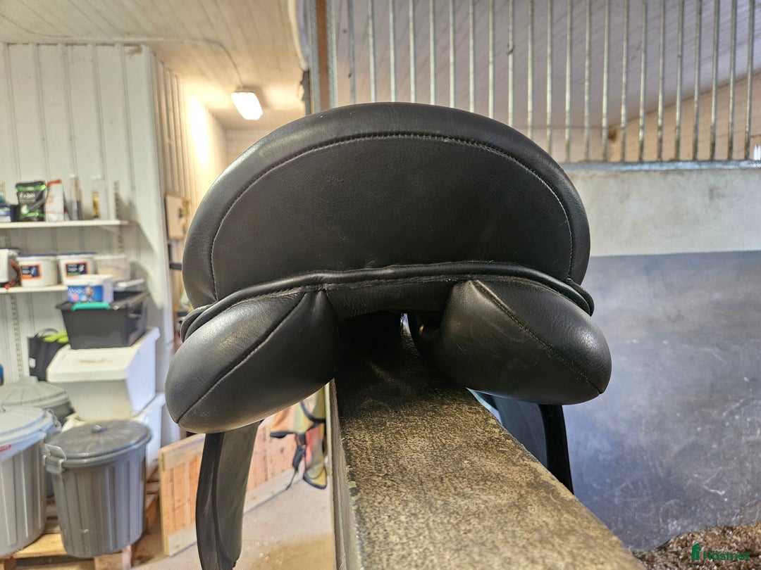 Sadlar hästutrustning till salu: Fairfield Allround  i Veddige - Annons 3