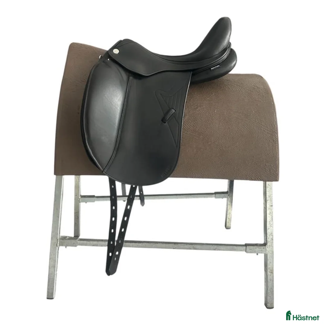 Sadlar hästutrustning till salu: Prestige Melody 16" 34 - Annons 1