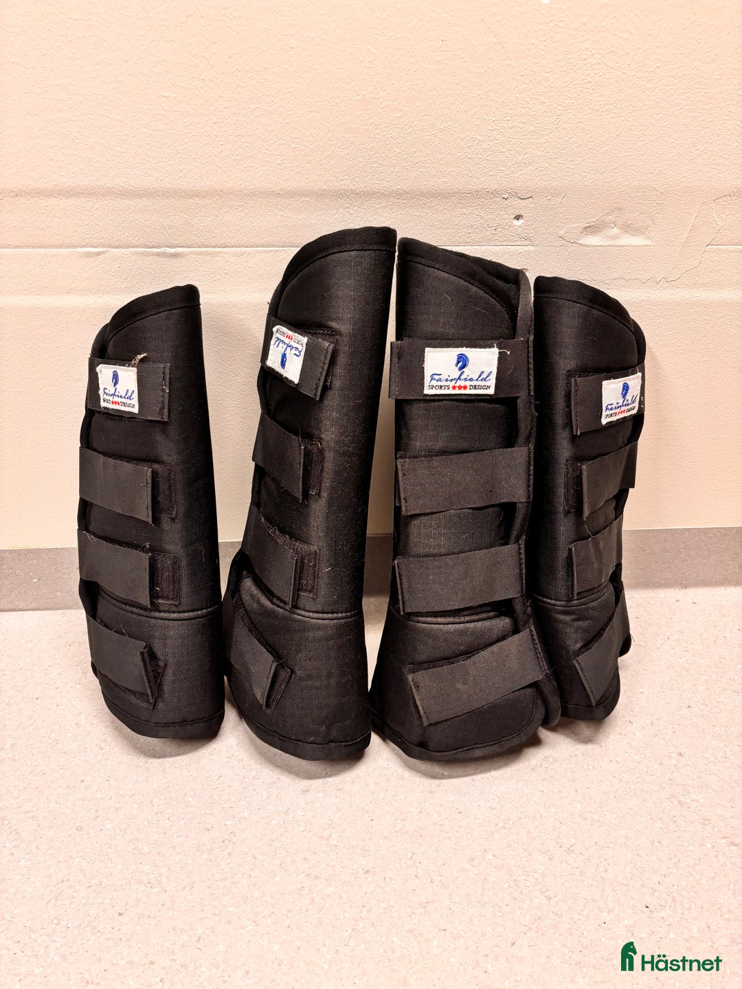 Benskydd hästutrustning till salu: Transport skydd fram och bak i Växjö - Annons 1