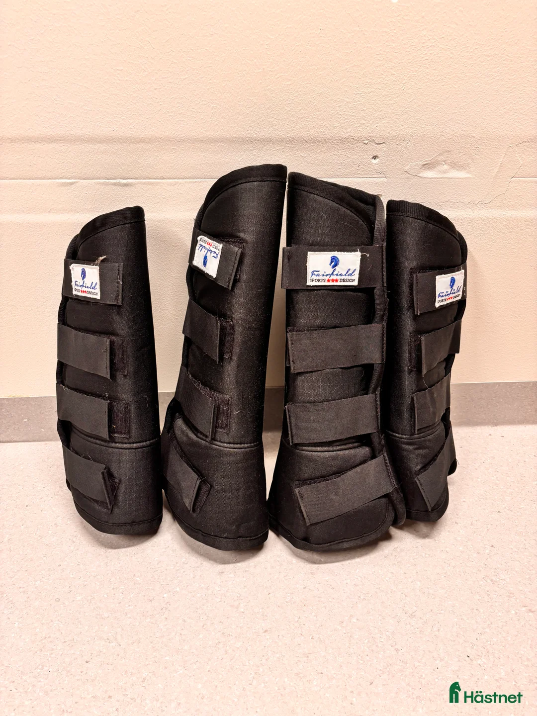 Benskydd hästutrustning till salu: Transport skydd fram och bak i Växjö - Annons 1