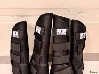 Benskydd hästutrustning till salu: Transport skydd fram och bak i Växjö - Annons 4