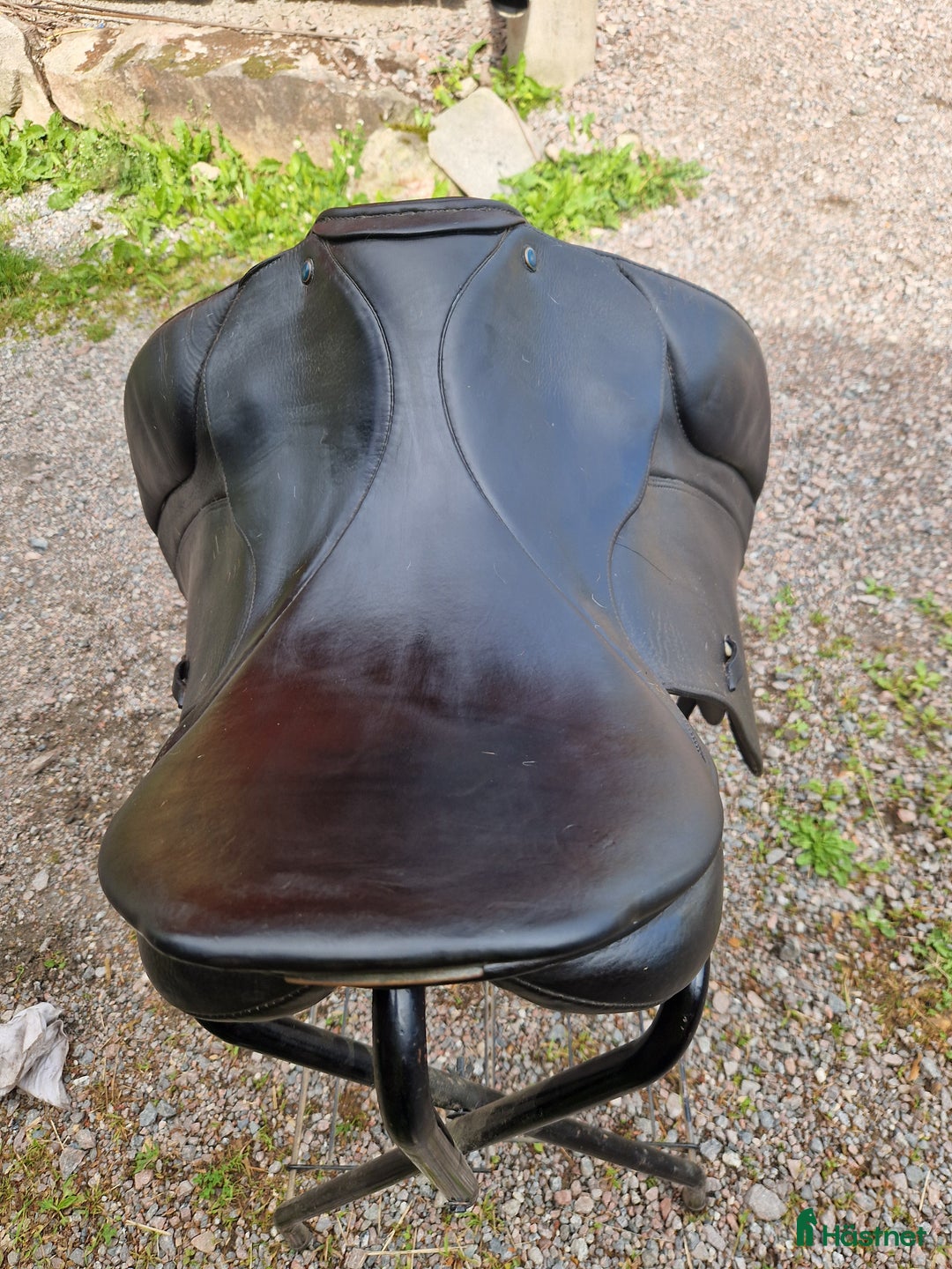 Sadlar hästutrustning till salu: Jättefin dressyrsadel  i Klässbol - Bild 9