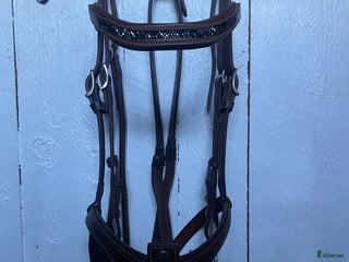 Träns hästutrustning till salu: Antarés nackstycke + nosgrimma - Annons 1