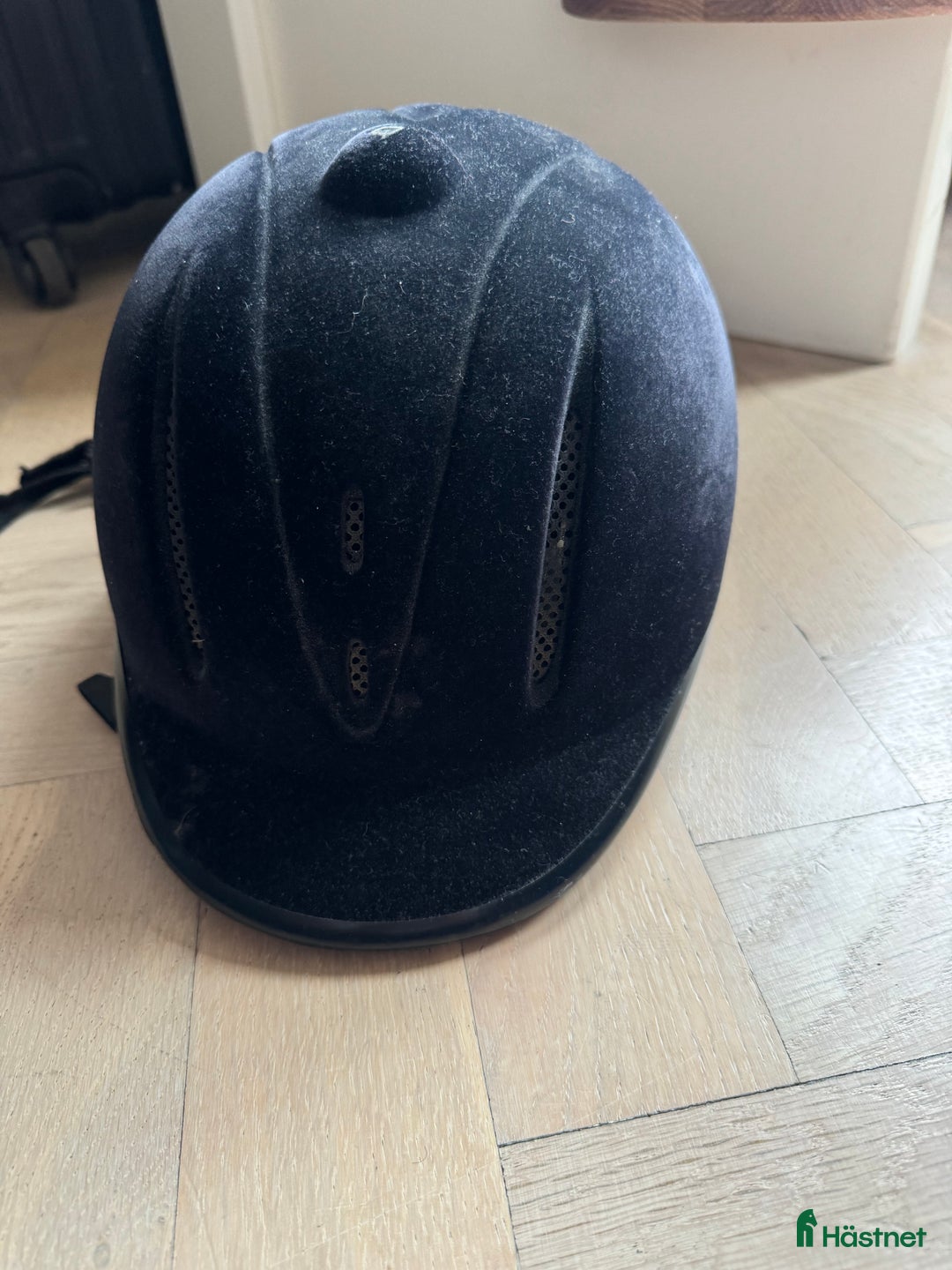 Hjälmar ryttarutrustning till salu: Ridhjälm, ridhjälmar i Stockholm - Annons 3