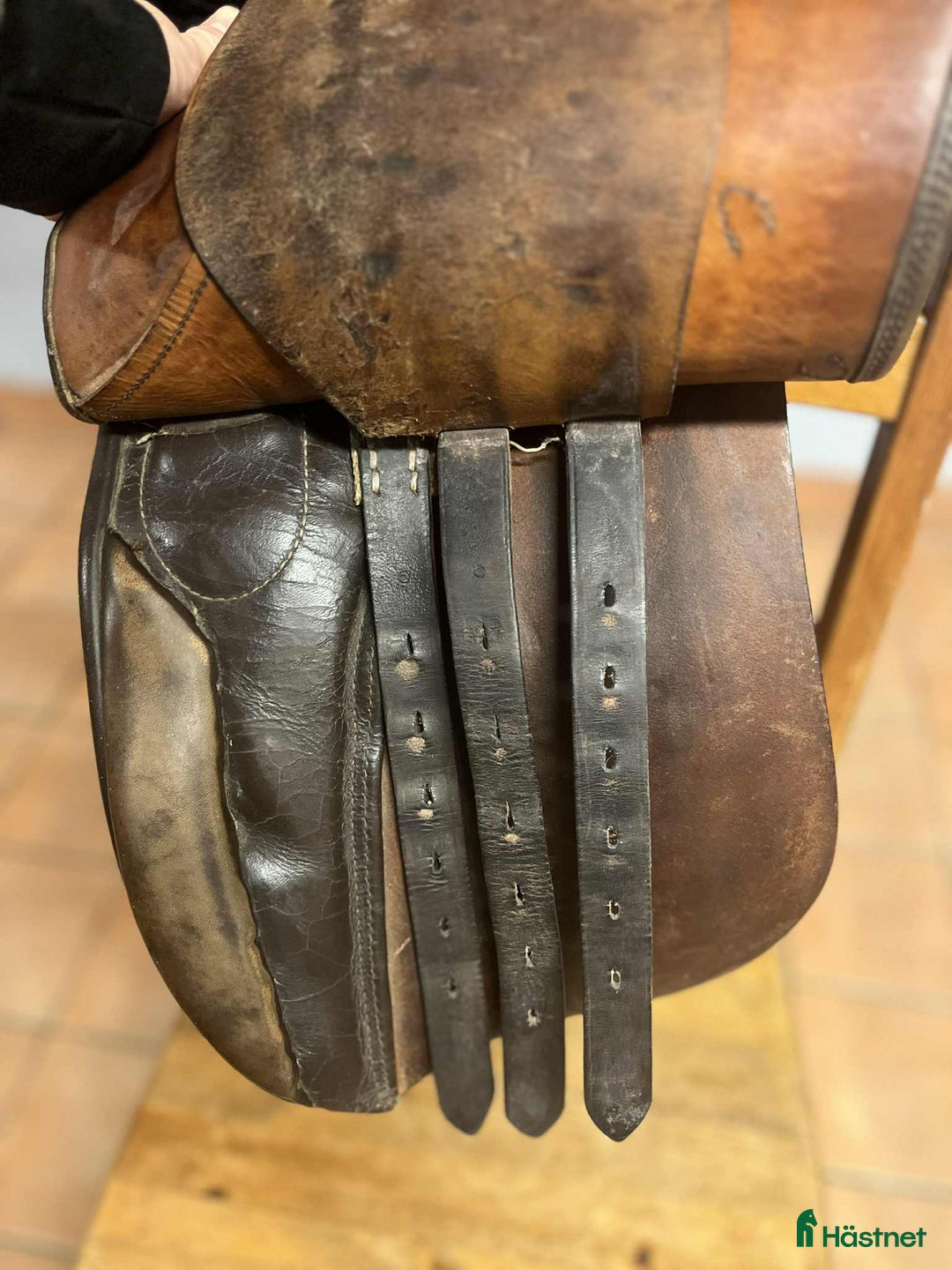 Sadlar hästutrustning till salu: Dressyrsadel i Svängsta - Annons 6