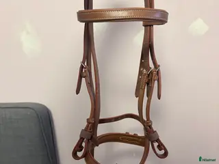 Träns hästutrustning till salu: Fina ovanvända Tärnsjöträns säljes i Norrtälje - Annons 1