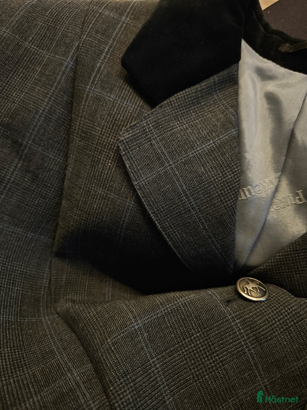 Jackor & Kavajer ryttarutrustning till salu: Kavaj, 80, Pikeur i Gällivare - Annons 3