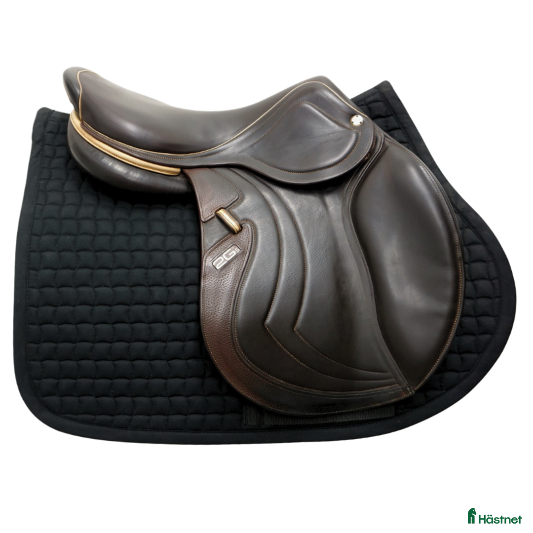 Sadlar hästutrustning till salu: CWD Mademoiselle 2Gs 17,5" i Upplands Väsby - Annons 2