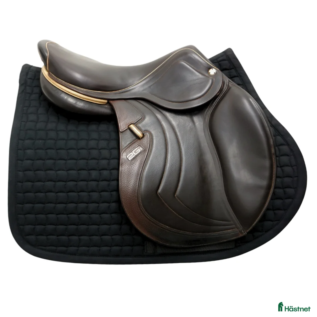 Sadlar hästutrustning till salu: CWD Mademoiselle 2Gs 17,5" i Upplands Väsby - Annons 2