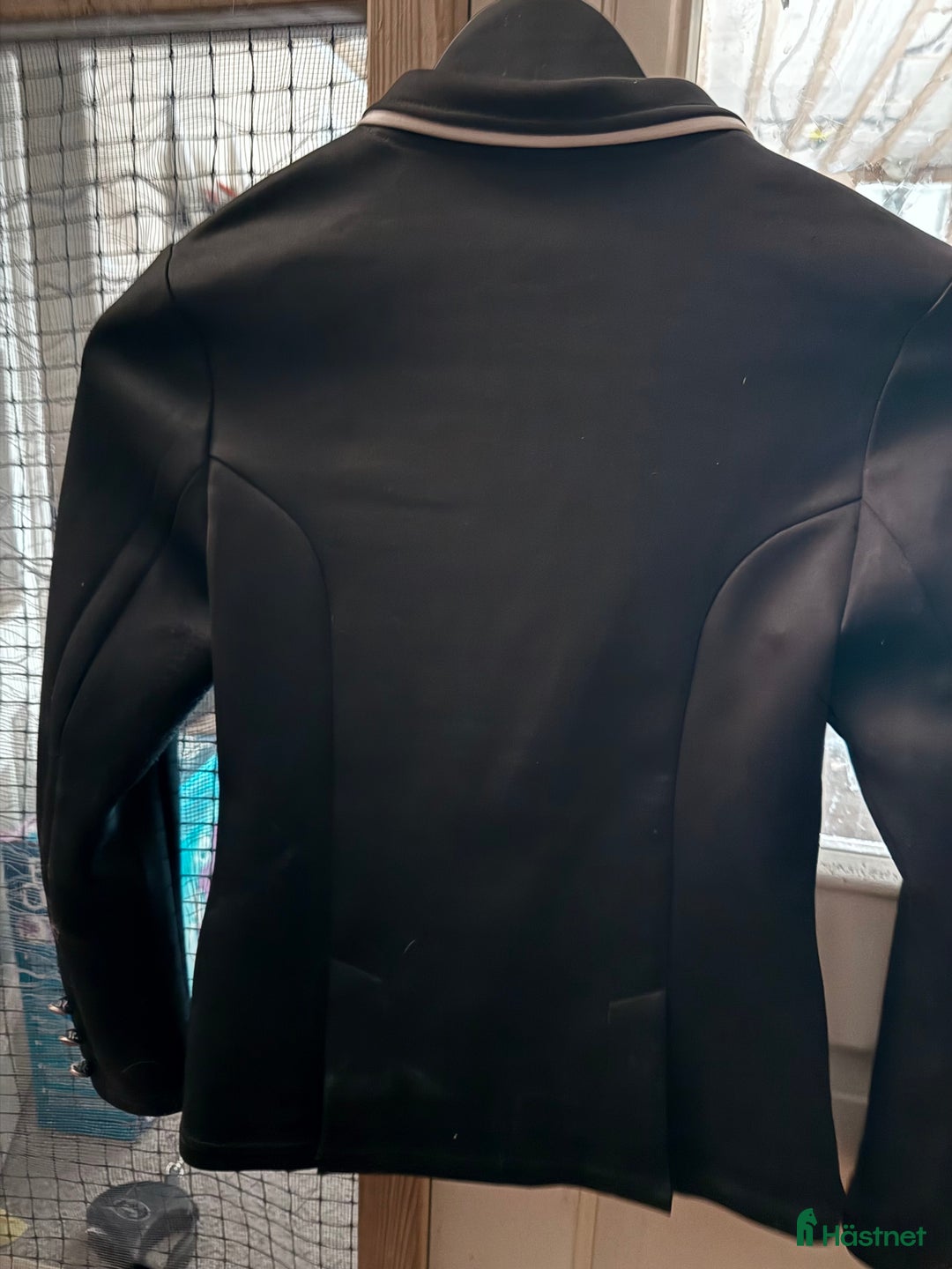 Jackor & Kavajer ryttarutrustning till salu: Exklusiv Tävlings Ridkavaj stl 140 i Linköping - Annons 3