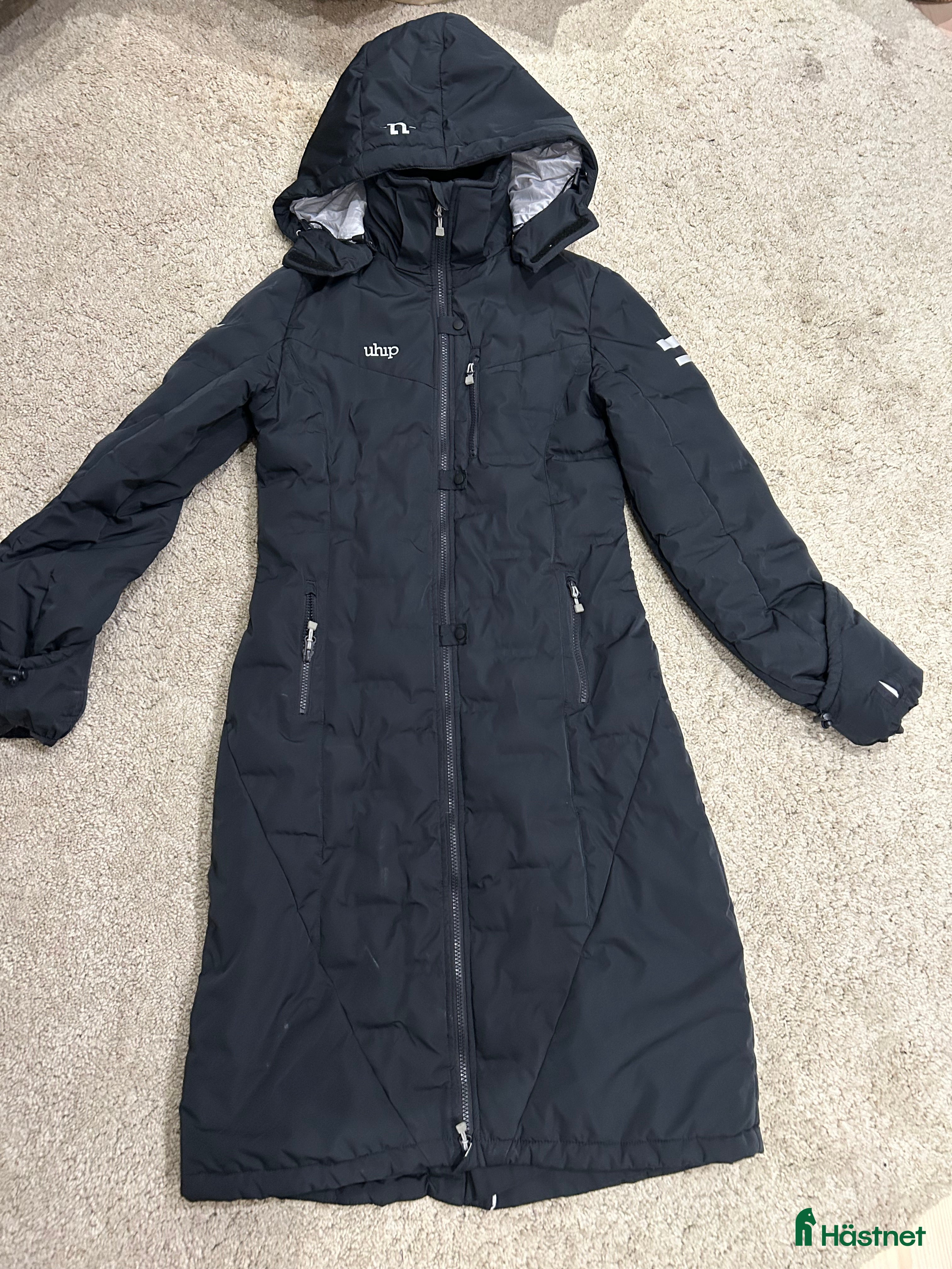 Jackor & Kavajer ryttarutrustning till salu: Uhip ice coat strl 34 i Enhörna - Annons 10