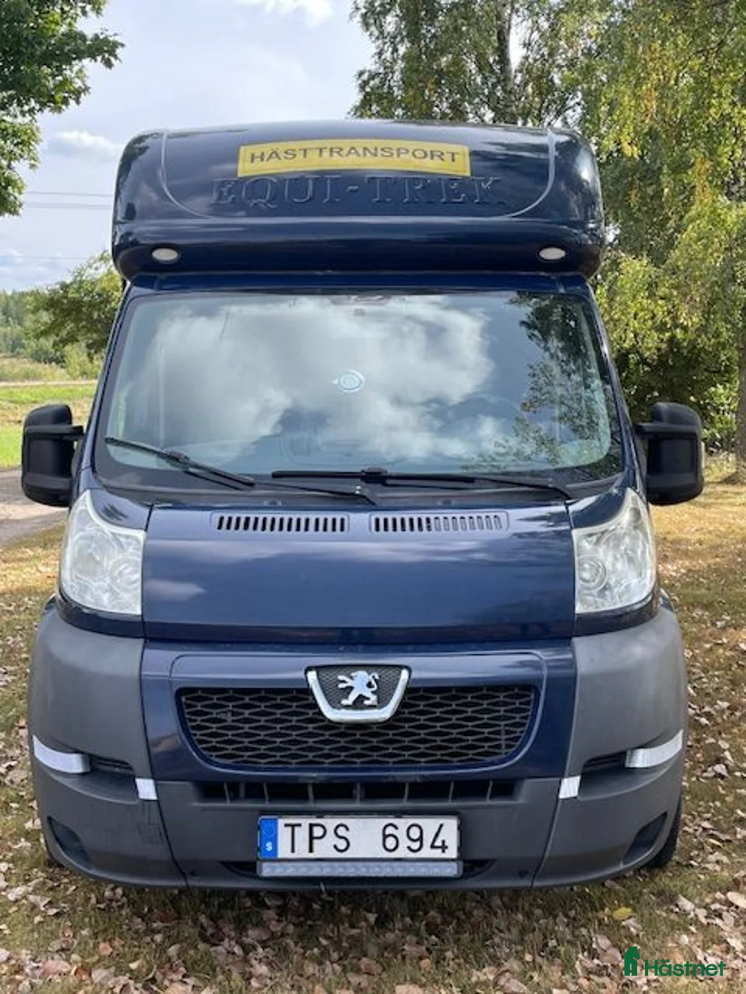 Hästlastbilar  fordon & transport till salu: Fin B-kortsbuss - Annons 1