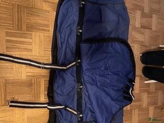 Täcken hästutrustning till salu: Täcke med hals i Malmö - Annons 9